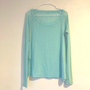 EUC Lululemon Presence Of Mind L/S
Teal Chevron 10